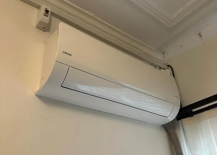 Yellowhouse 1 Aparthotel 3*